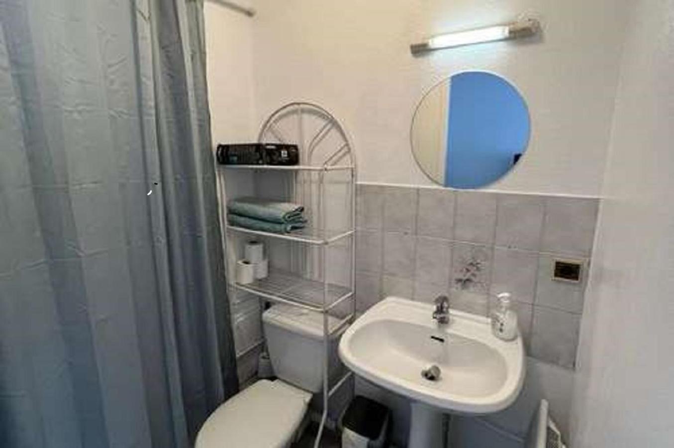 Beau studio , ensoleillé, Wifi, etage 5 ascenceur Marselha Exterior foto